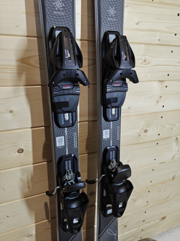LYŽE ELAN SNOW BLACK 152CM --MODEL 2026--